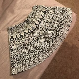 Patterned mini skirt